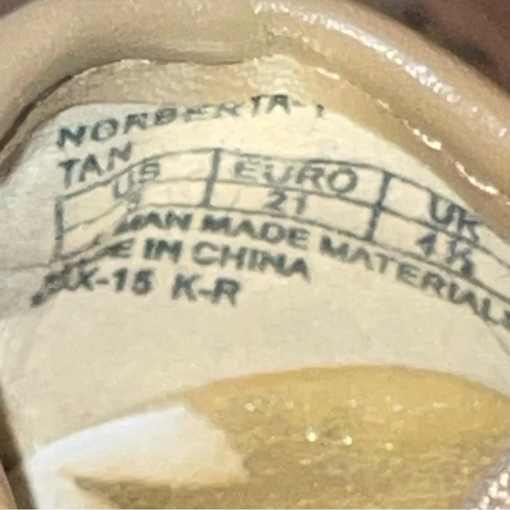 Michael Kors Infant Ballet Slip On Shoes Size 5 Elastic Strap Tan Beige MK Logo